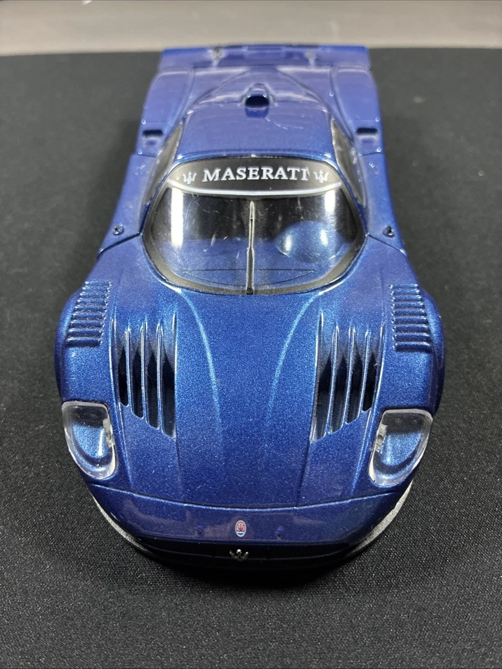 Motormax 1/24 - Maserati MC12 Metallic Blue Supercar Diecast Scale Model Car - Image 2 of 4