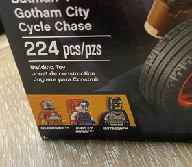 LEGO DC Comics Super Heroes: Batman Gotham City Cycle Chase (76053) New in box.