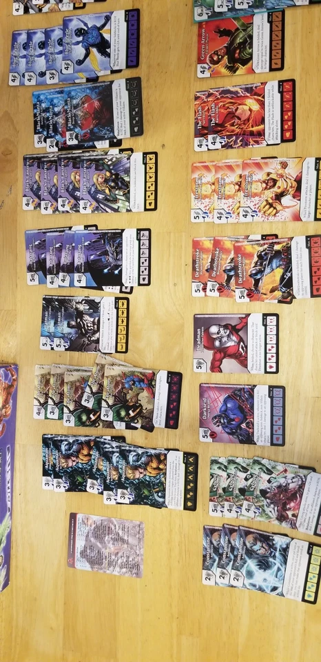 Wizkids Justice League Dice Masters Collector's Box Set w 106 cards & 180 Dice - Image 3 of 4