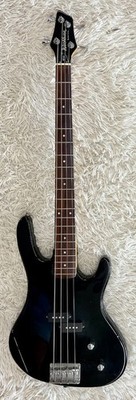 Washburn Bantam Series XB100 4-String Bass Guitar   Classic Black