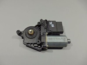 VW Passat 3BG Fensterhebermotor hinten rechts Beifahrerseite BOSCH 0130821696