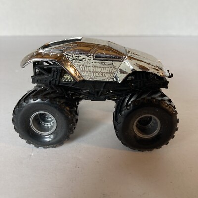 Monster Jam Hot Wheels 1/64 2002 Metal Maximum Destruction Silver