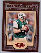 2008 Donruss Threads Pro Gridiron Kings Framed Red Brett Favre dropping back #51
