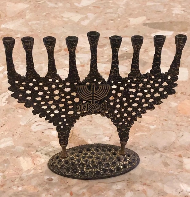 Vintage Hen Holon ISRAEL MENORAH Brass 9 Candle Holder Candelabra 8x7