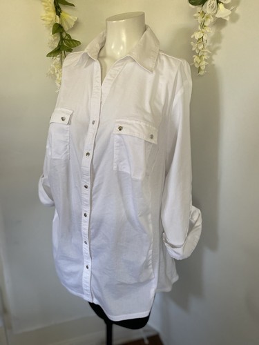White Roll Tap Sleeve Button Up Blouse Zac & Rachel 2X Top V Neck Pockets Collar - Picture 2 of 12