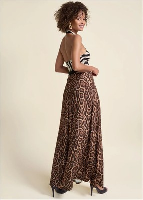 halter neck dress flowy Halter Neck Flowy Maxi Dress – Charming Charlie main image 1