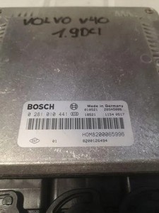 VOLVO V40 Estate VW Motorsteuergerät ECU 0281010441 8200126494 18235546