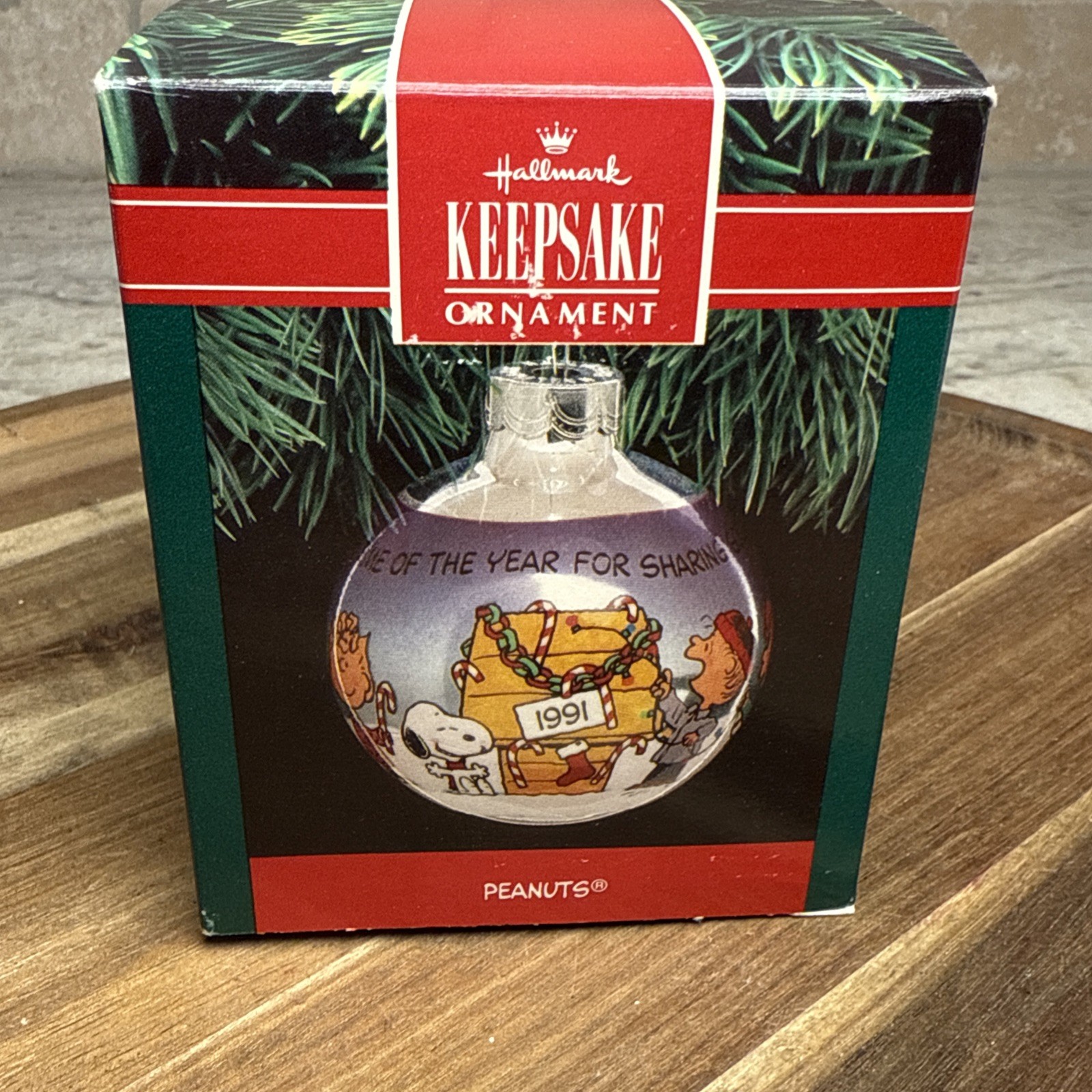 Vintage Hallmark 1991 PEANUTS SNOOPY Round Glass Christmas Ball Ornament w/Box