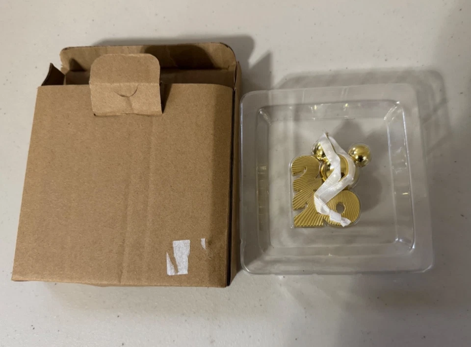 Hallmark 2020 Premium Oro Mickey Mouse Árbol de Navidad Adorno Recuerdo Especial Foto 3 de 4