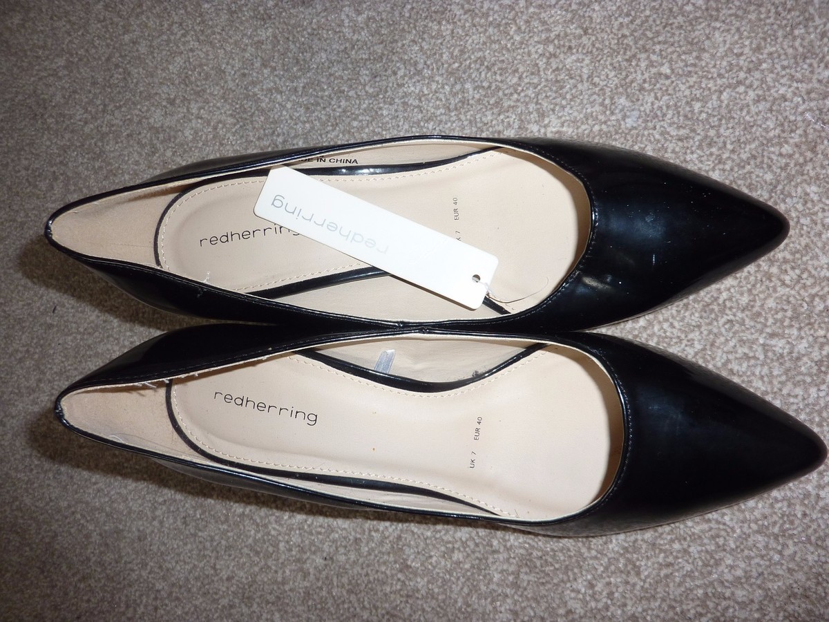 New Red herring Debenhams, size 7, black court shoes, heel, patent, 