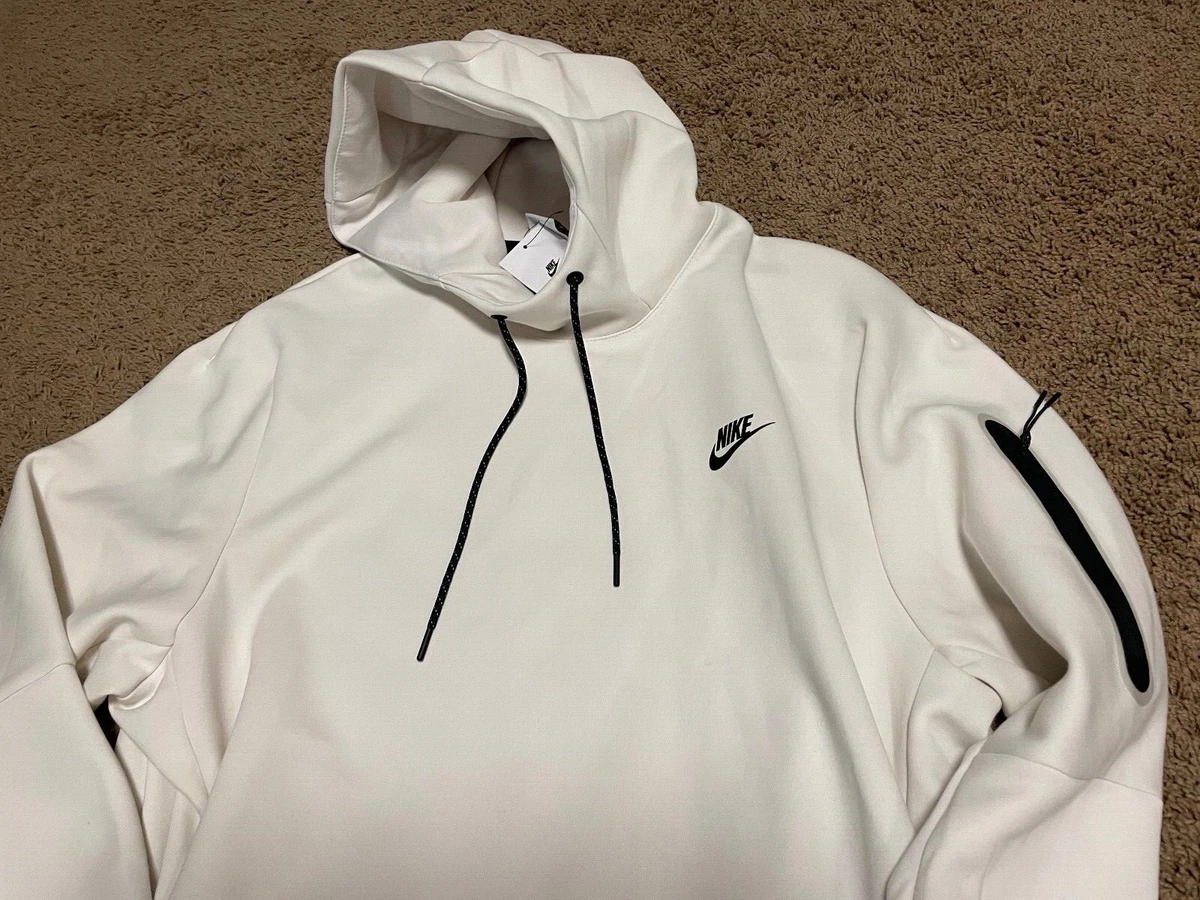 Mens White Tech Fleece.