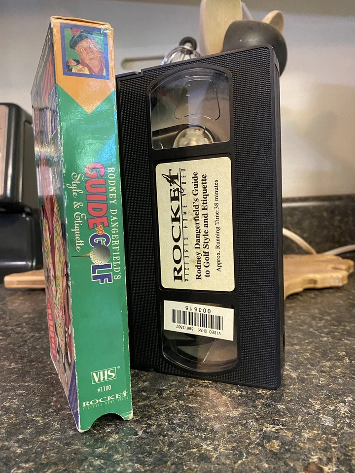 Rodney Dangerfield Guide To Golf Style & Etiquette (VHS, 1996) Rare HTF Obscure - Image 4 of 4