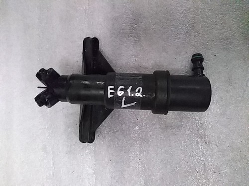 BMW 5 E61 Scheinwerfer Waschdüse links  (2)