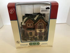 Lemax Christmas Mountain Breeze Retreat Vail Village Collection 2004 Retired