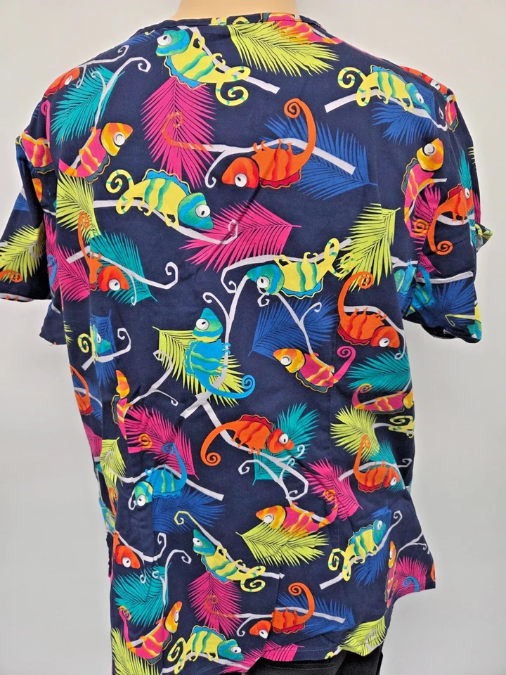 Butter-Soft 2X Chameleons Colorful Navy Scrub Top Pockets Cotton Blend Stretch - Image 3 of 3