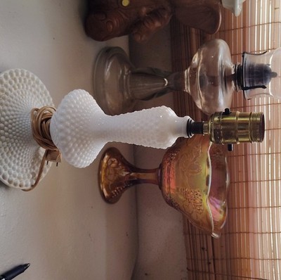 White Milk Glass Beaded Table Lamp with Glossy Beaded Edge Design