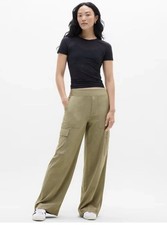 Athleta Brooklyn Heights High Rise Cargo Pant Sz 4P Olive Branch Green Wide Leg