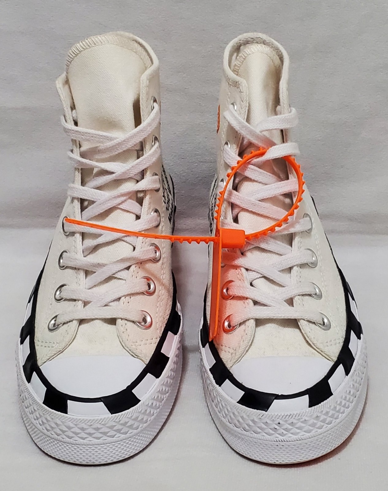 NWOB Converse (163862C) Chuck 70 Off-White Unisex Sneakers WMN Size 6 MNS Size 4 thumbnail 3