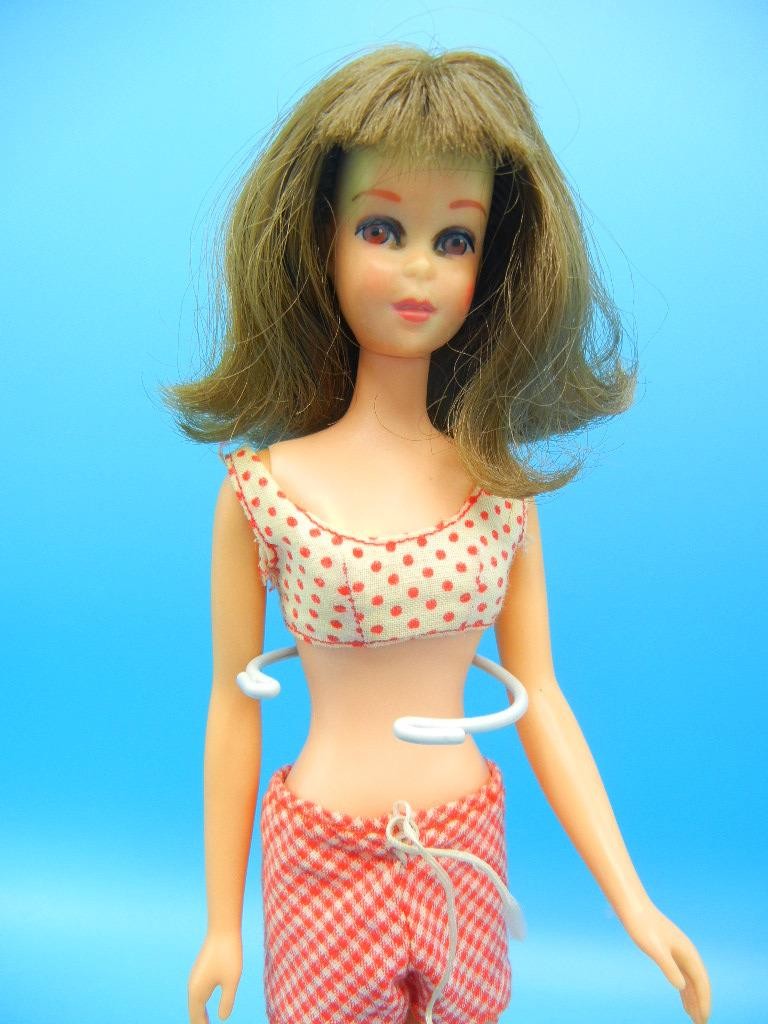 Vintage '65 Mattel Barbie FRANCIE Doll #1140 Straight Leg Brunette