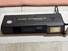 Vintage KODAK Ektralite 10 Camera 110 Film Point Shoot Flash  untested 