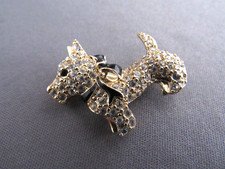 VINTAGE MONET GOLD TONE SCHNAUZER ENAMEL BOW DOG PIN BROOCH