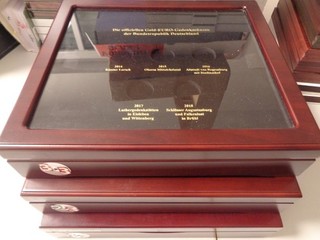 Samtschatulle / Kassette für alle 100 Euro Goldmünzen Deutschland ab 2002 / 2018