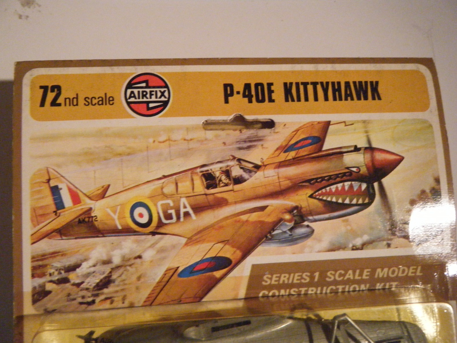 SEALED VINTAGE CLASSIC 1973 AIRFIX 1/72 WW II RAF Curtiss P-40E ...