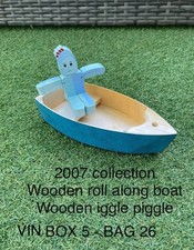 In the Night Garden Iggle Piggle & Wooden Boat On Wheels 2007 *Rare set * 