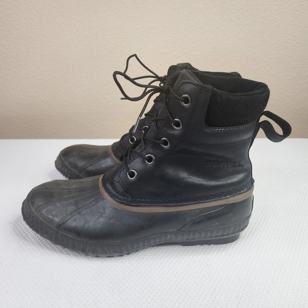 sorel duck boots black
