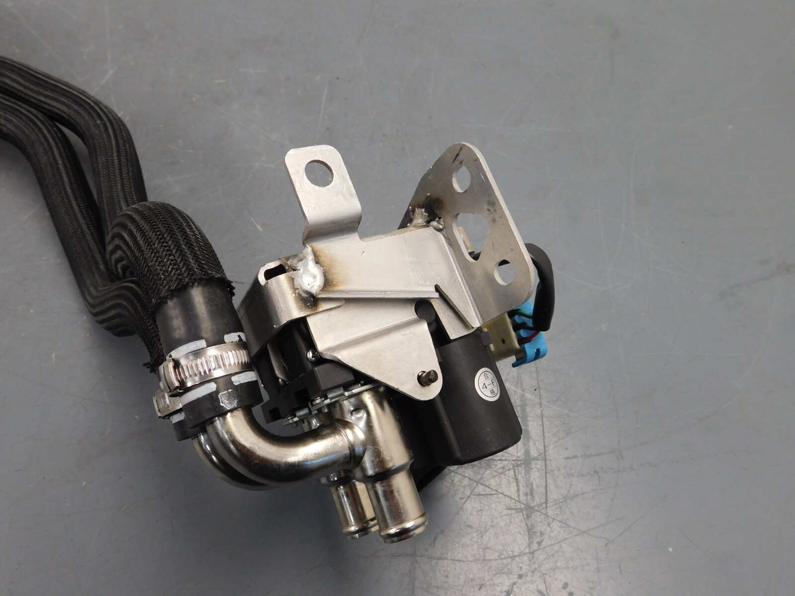 2015 11 12 13 14 16 Ferrari FF Left / Right TGK Proportioning Valves #7170 J1