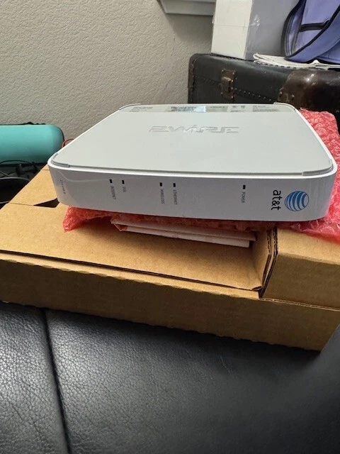 AT&T 2WIRE 2701HG-B HIGH SPEED WIRELESS DSL MODEM New! - Image 2 of 4