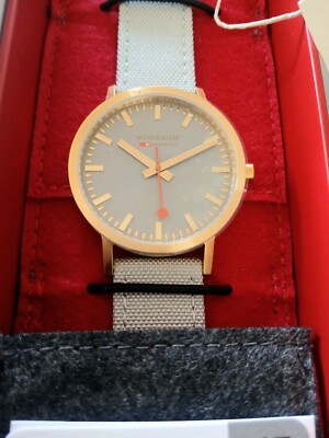 Mondaine Classic Grey, quartz, 40mm