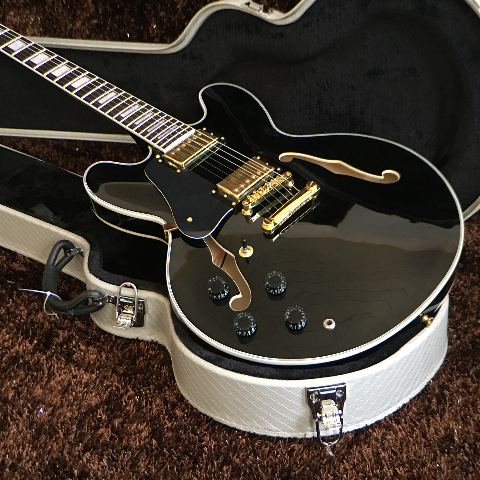 Custom Black Semi-Hollow ES Electric Guitar with HH Pickups