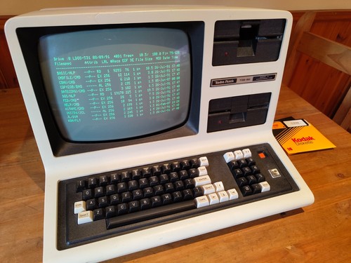 Tandy RadioShack TRS-80 Model 4 - Afbeelding 9 van 12