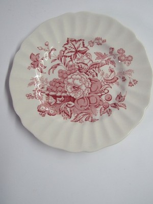 Royal Doulton 6 1/2'' The Kirkwood Red Bread Dessert Plate Floral Fruit Pattern