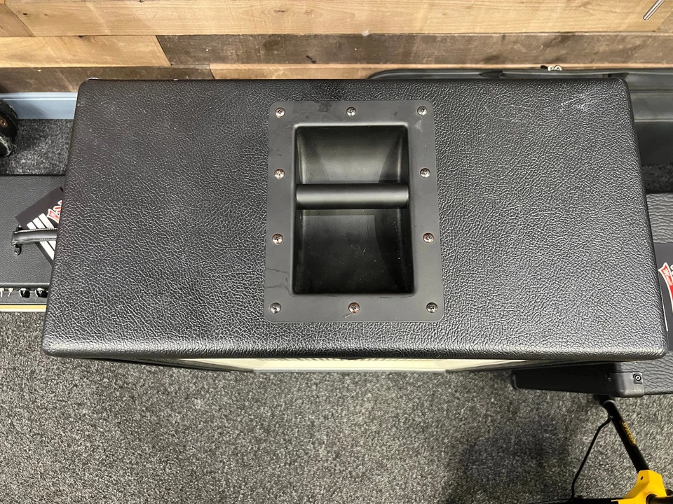 Used Jackson Ampworks Dual Ported 212 Vertical - Image 2 of 3