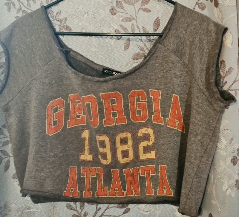 Fashion Nova Women’s L Gray Cropped Sleeveless Graphic T-Shirt Georgia 1982