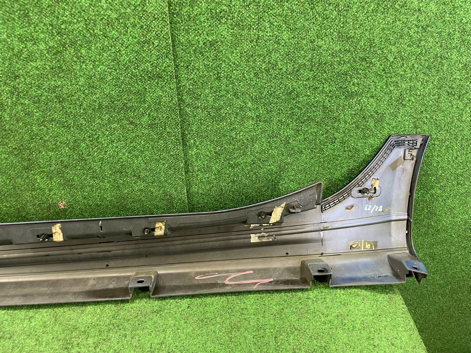 🛑 2014-2020 Maserati Ghibli Right Side Skirt Rocker Panel Molding OEM