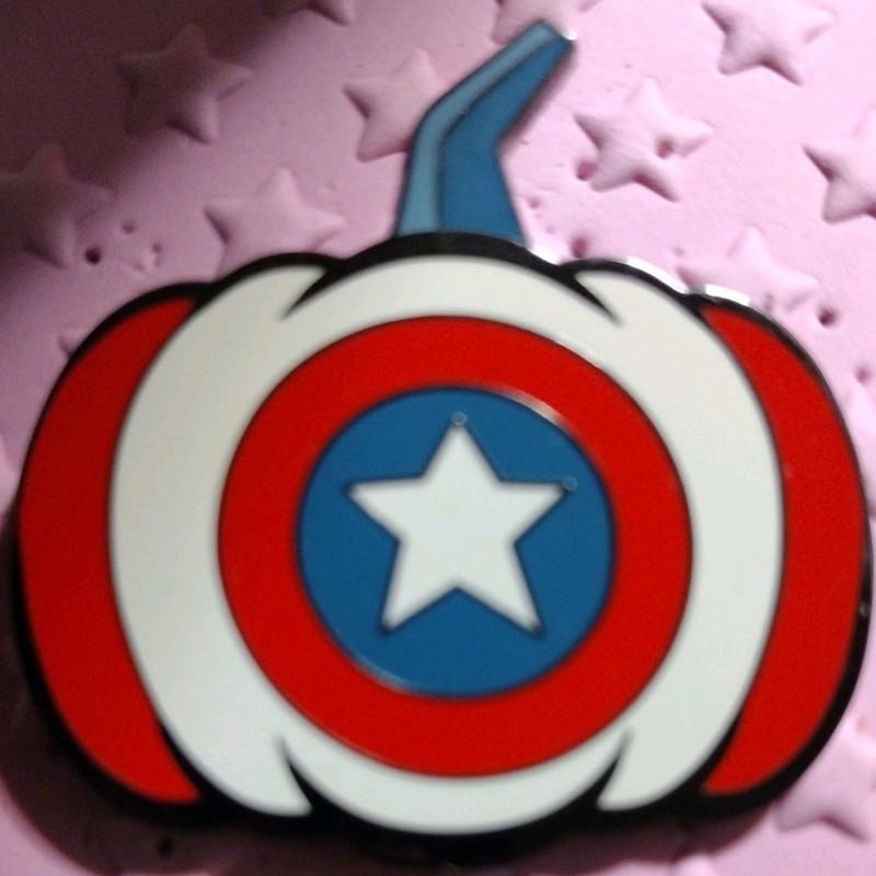 CAPTAIN AMERICAN PUMPKIN ~Marvel Avengers Shield~2022 Halloween DISNEY parks Pin