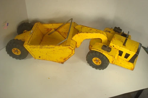 VINTAGE TONKA MIGHTY SCRAPER EXCAVATOR CONSTRUCTION YELLOW TRUCK 28 IN. LONG