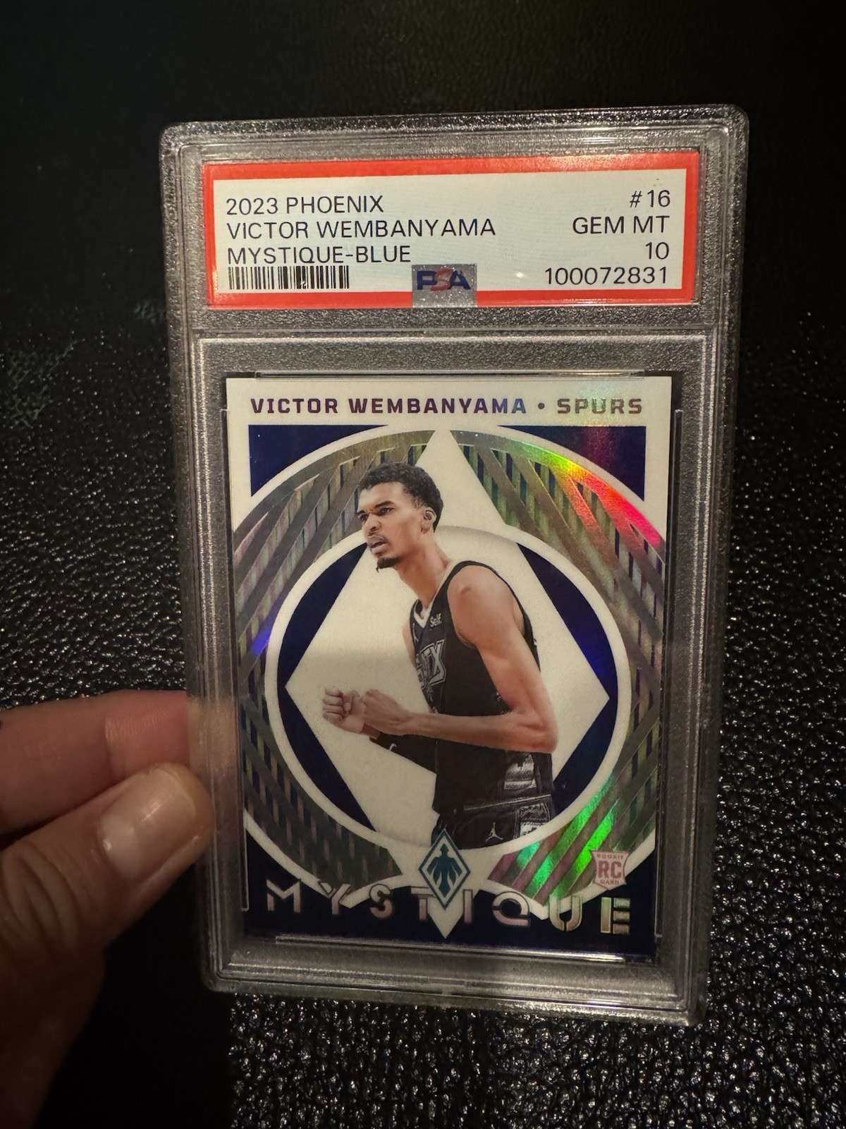 2023-24 Panini Phoenix - Mystique Victor Wembanyama #16 Blue /25 (RC)