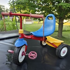 Radio Flyer Fold 2 Go Folding Toddler Tricycle Red Blue Yellow Ride-On Trike