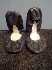 The Storehouse flats Women’s size 7  Black Metallic slippers