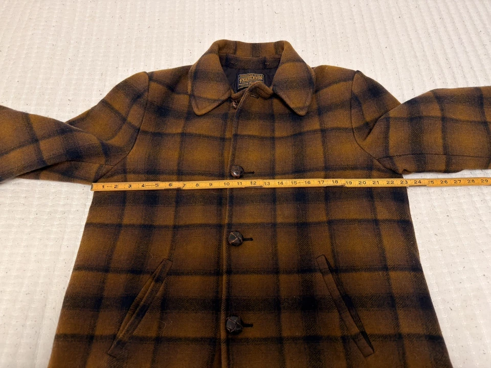 Vintage Pendleton Wool Mackinaw coat Men’s Medium Brown Flannel Made In USA - Image 3 of 4