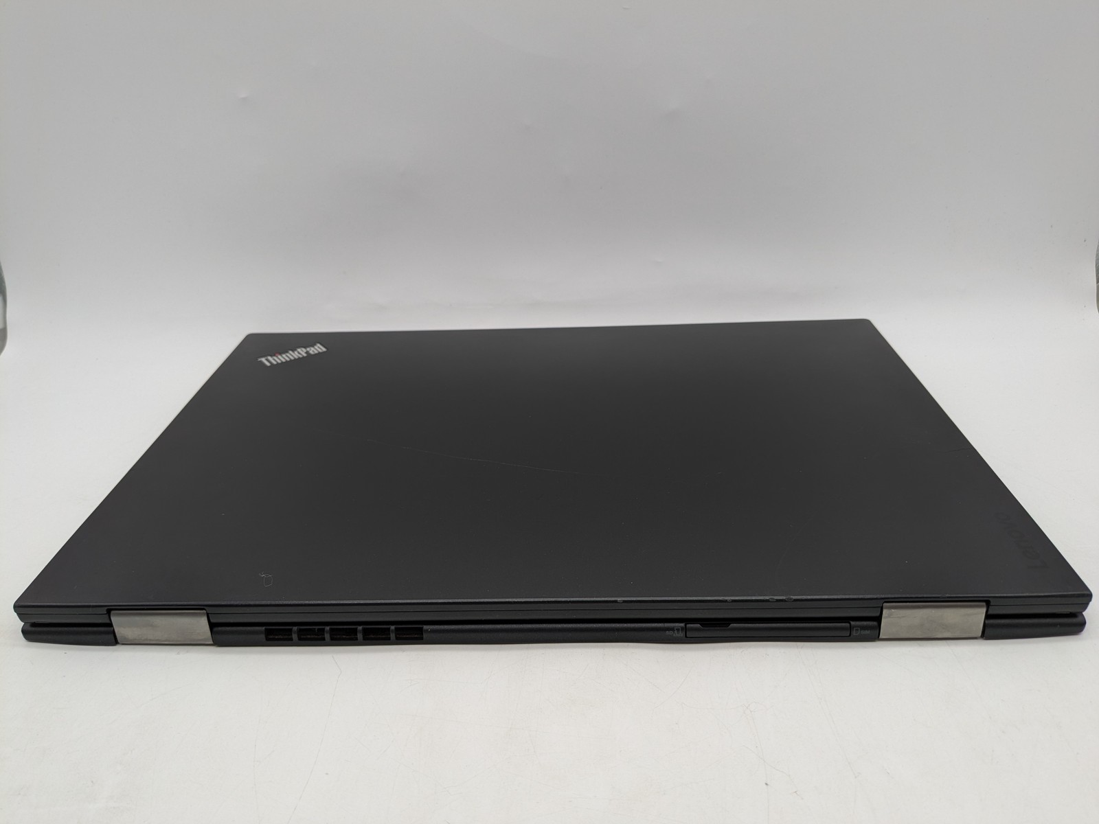 Lenovo ThinkPad X1 Carbon 4th Gen, 14-Inch Laptop, with Intel Core i7 6th Gen., Windows 10 Home
