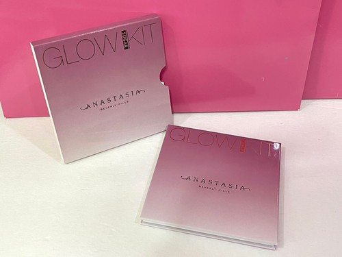 Anastasia Beverly Hills Sugar Glow Kit Highlighter Palette 4 Shades NIB - Picture 3 of 5