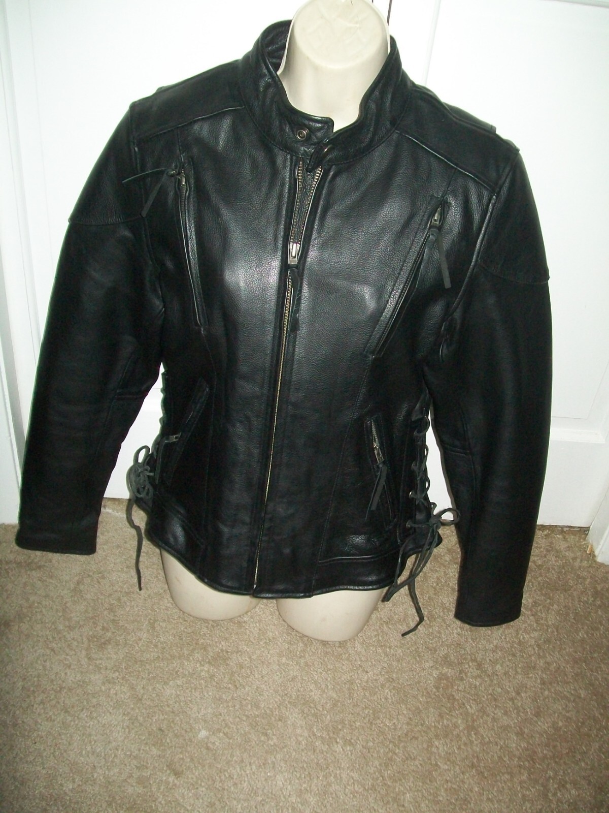 FIRST CLASSICS Womens Black Leather 