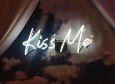 17" Kiss Me White Acrylic Neon Sign Light Lamp Visual Beer Bar Glass Decor JY