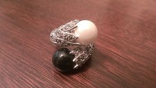 STERLING SILVER FRESHWATER BLACK  WHITE PEARL  MARCASITE RING - SIZE 8