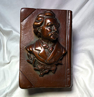 Mark Twain Book Shaped Metal Bookend Brown 3D Effect Raised Relief
